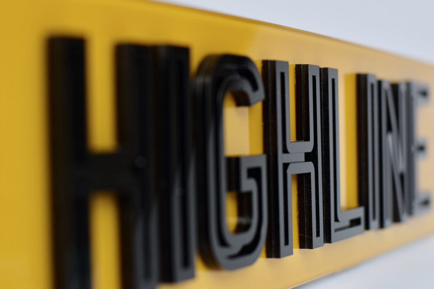 4D HIGHLINE UK Acrylic Number Plate – 520mm x 111mm